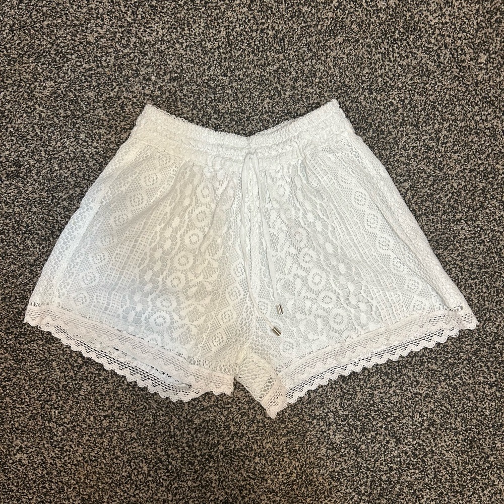 High Waist White Lace Shorts with Scalloped Hem